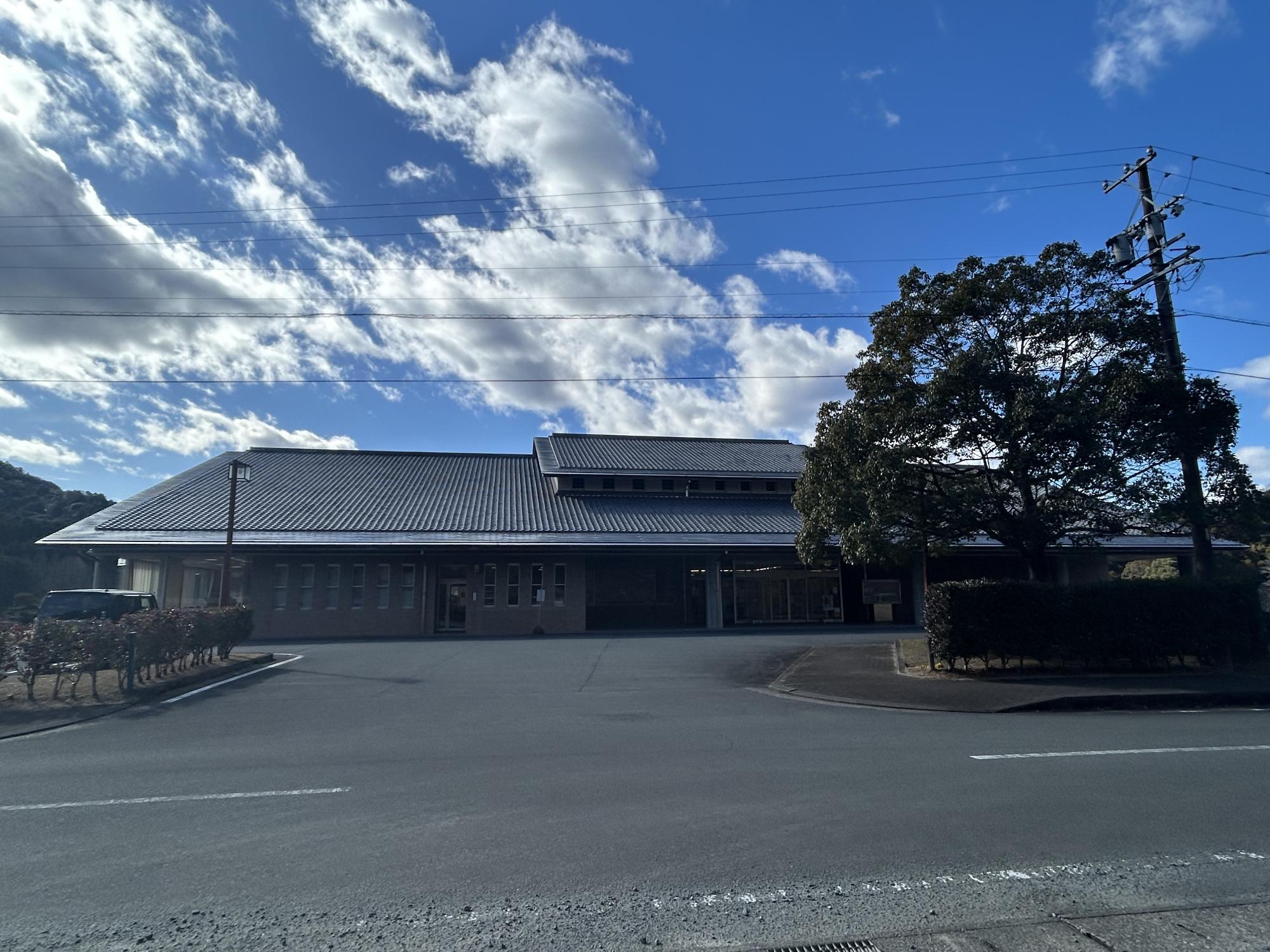 勢和図書館